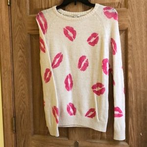 Lipstick sweater